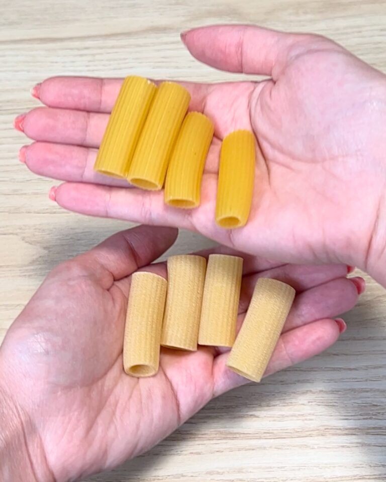 Perché la pasta cruda a volte è più chiara e altre è più scura? Colpa della furosina