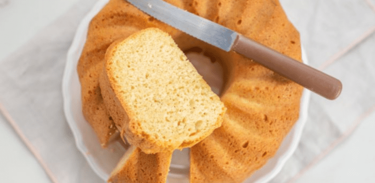 Delizioso budino gigante preparato con soli 3 ingredienti