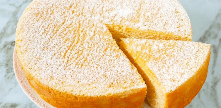 Torta allo yogurt al forno in 2 minuti, una ricetta di vecchia generazione