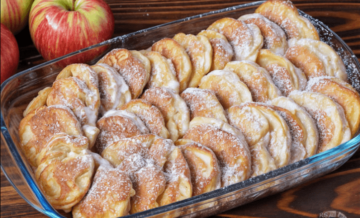 Potrei mangiarli quasi ogni giorno, pancake allo yogurt e mele in 3 minuti