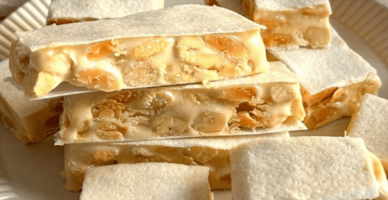 Torrone tenero: la ricetta della tradizione con i consigli per prepararlo in casa