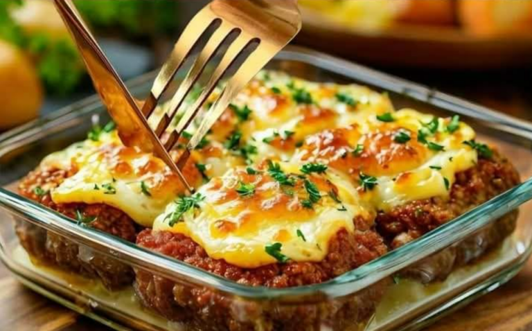 Cotolette di carne ripiene con purè di patate cremoso