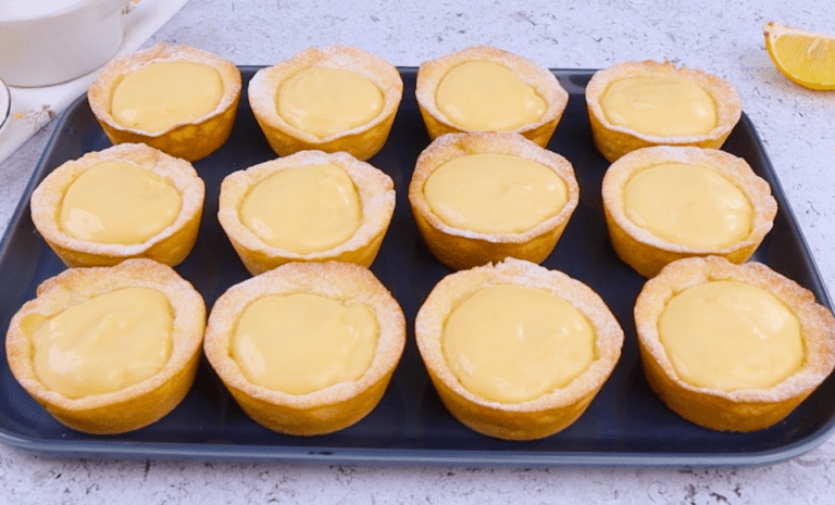 Mini crostata al limone: un dolce delizioso che piacerà a tutti