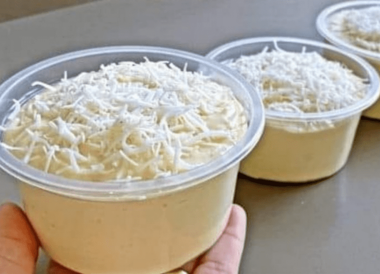 Sweet Angel Pie: non vi resta che frullare tutto nel frullatore e lasciarlo raffreddare