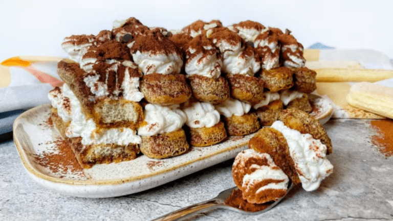 Tiramisù alla ricotta: la ricetta facile senza cottura per una variante più leggera del classico dolce italiano