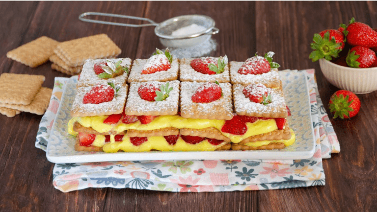 Mattonella crema e fragole: la ricetta del dolce espresso fresco e goloso