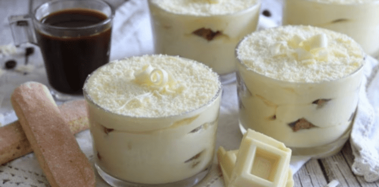 Tiramisù al cioccolato bianco: la golosa variante del classico dolce al cucchiaio