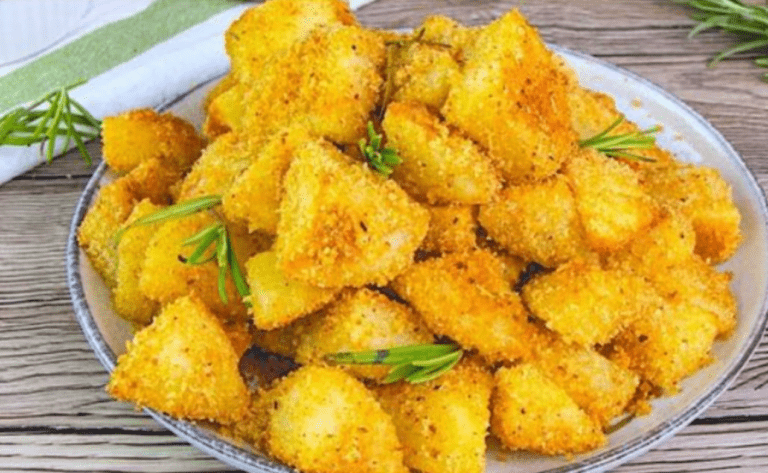 Patate arrosto ricoperte di pangrattato: un contorno da fare in un attimo!