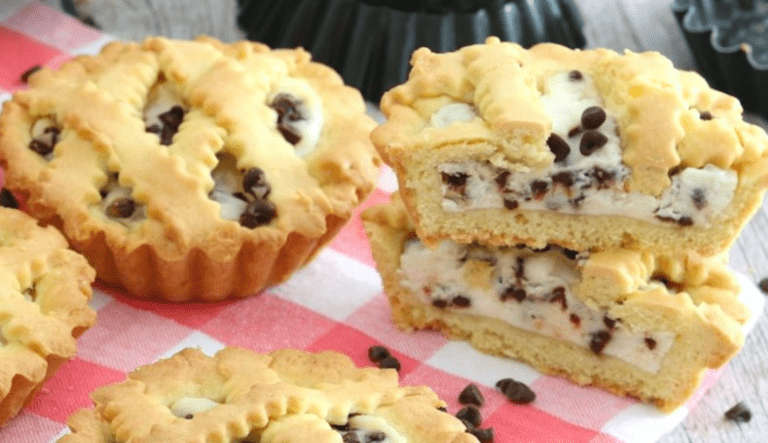 Crostatine di Ricotta: La Ricetta dei Dolcetti Ripieni Golosi e Fragranti