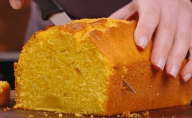 PLUMCAKE ALL'ARANCIA  Umido dentro, morbido e profumato! Salva la ricetta: