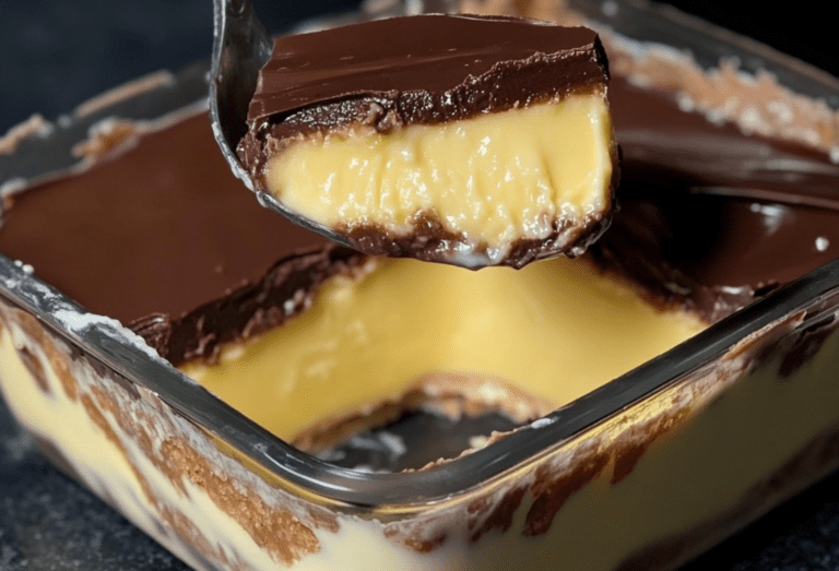 Mousse al frutto della passione con crosta di cioccolato