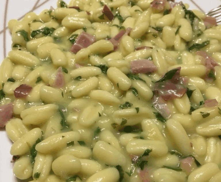 Cavatelli con Speck, Rucola e Crema di Patate